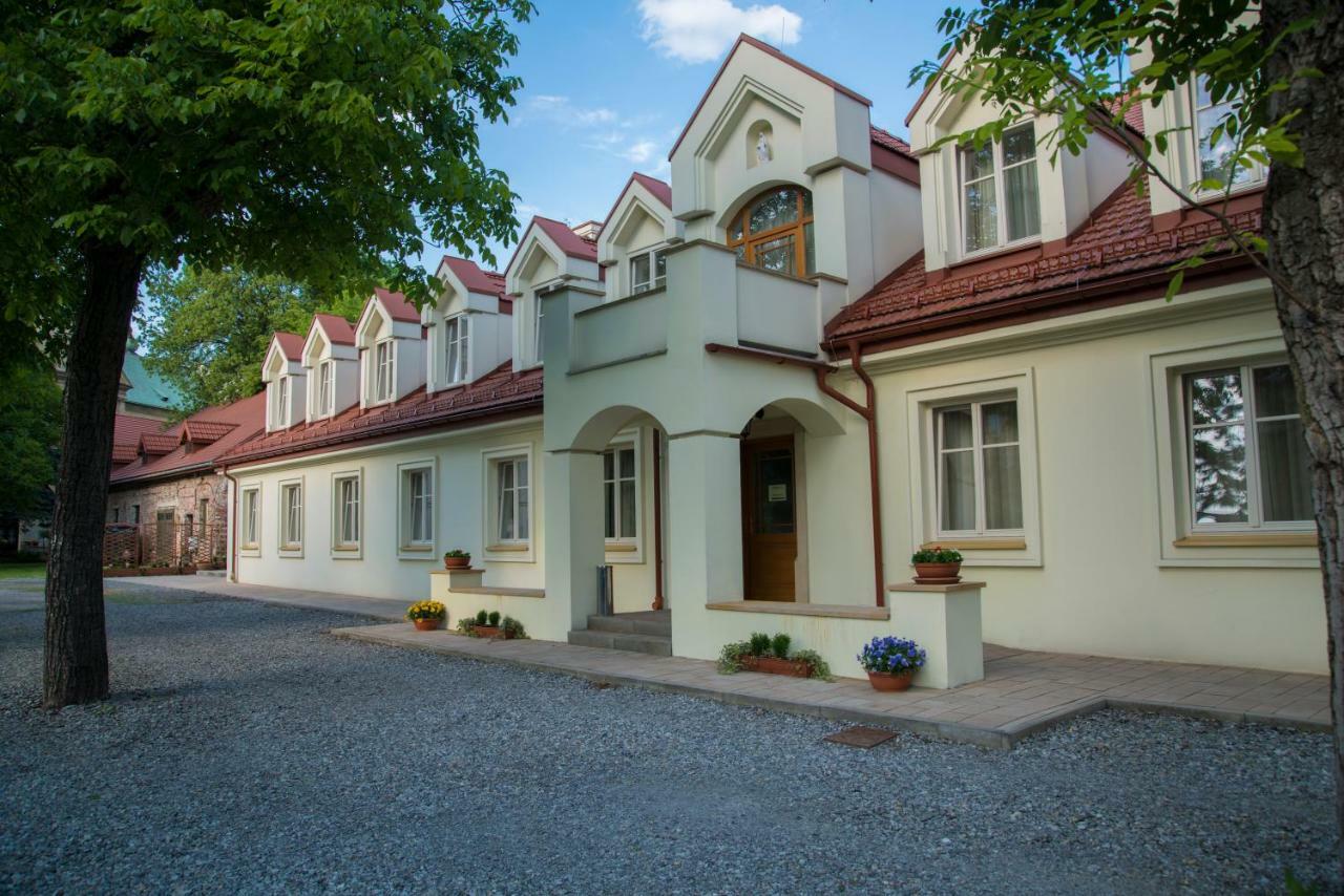 Pokoje Goscinne Dom Sw. Szymona Краков Экстерьер фото
